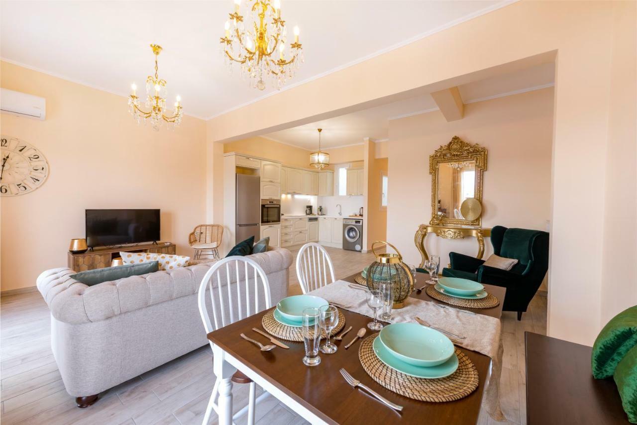 Anaria Gold Suite แอร์มูโปลี ภายนอก รูปภาพ