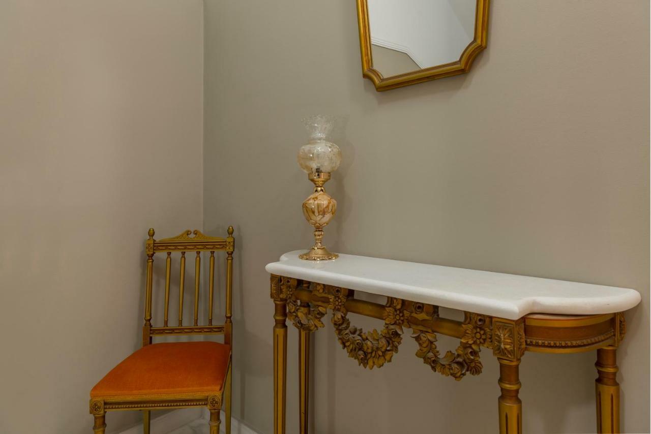 Anaria Gold Suite แอร์มูโปลี ภายนอก รูปภาพ