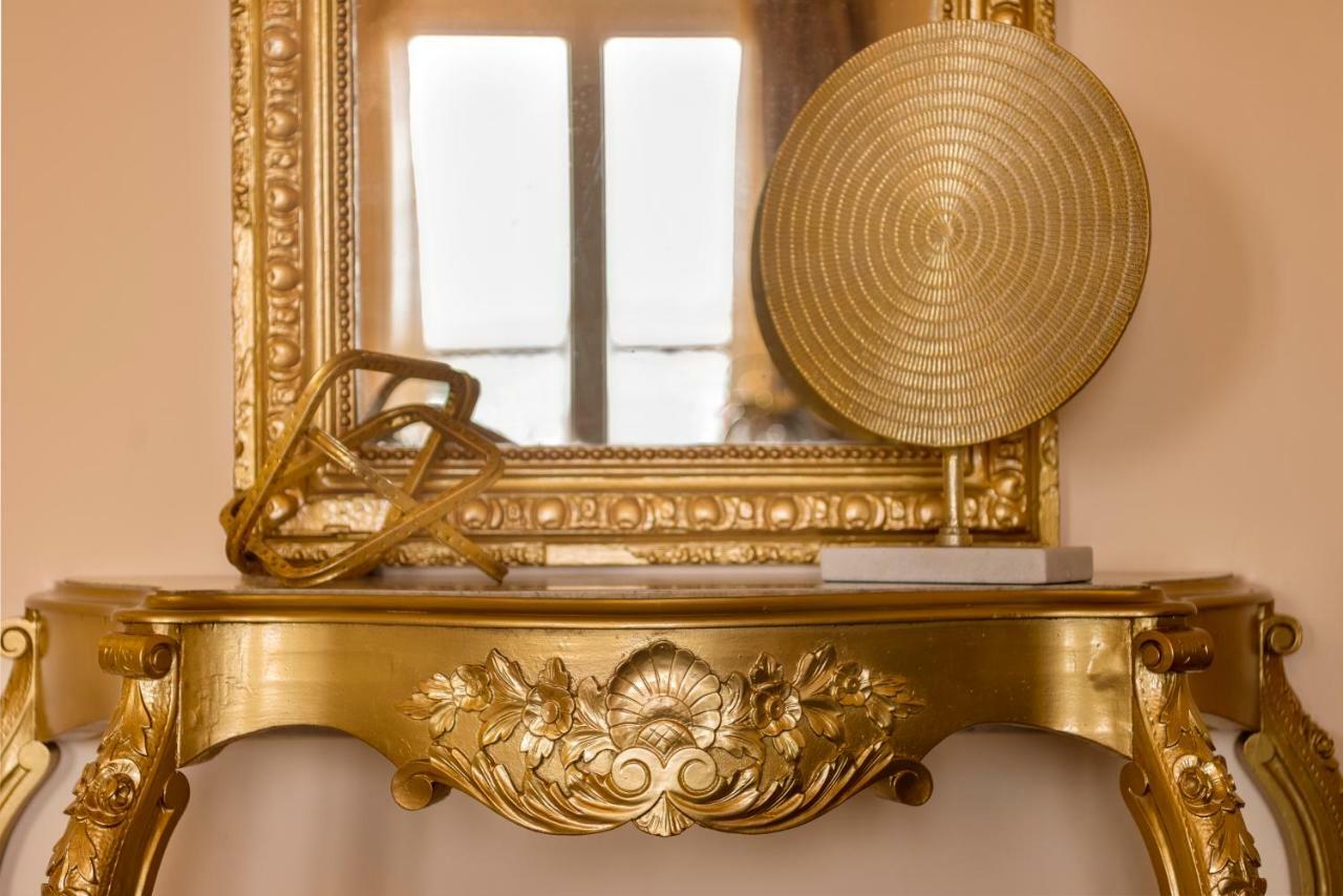 Anaria Gold Suite แอร์มูโปลี ภายนอก รูปภาพ
