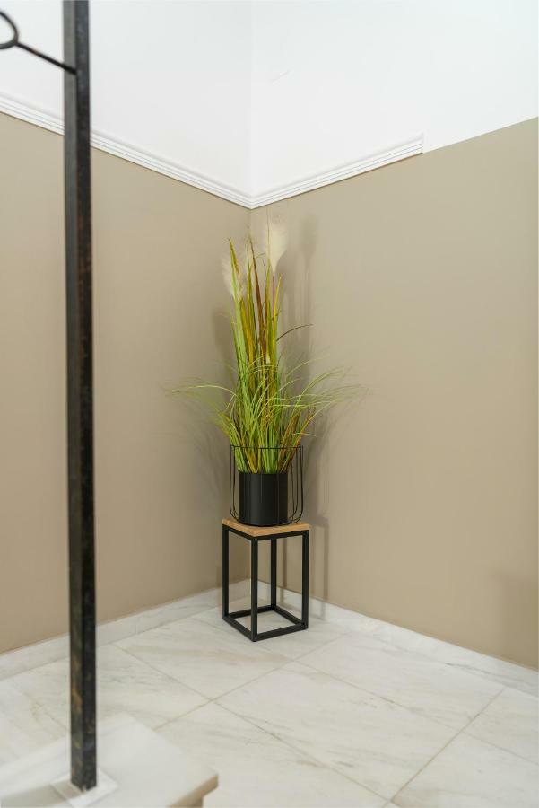 Anaria Gold Suite แอร์มูโปลี ภายนอก รูปภาพ